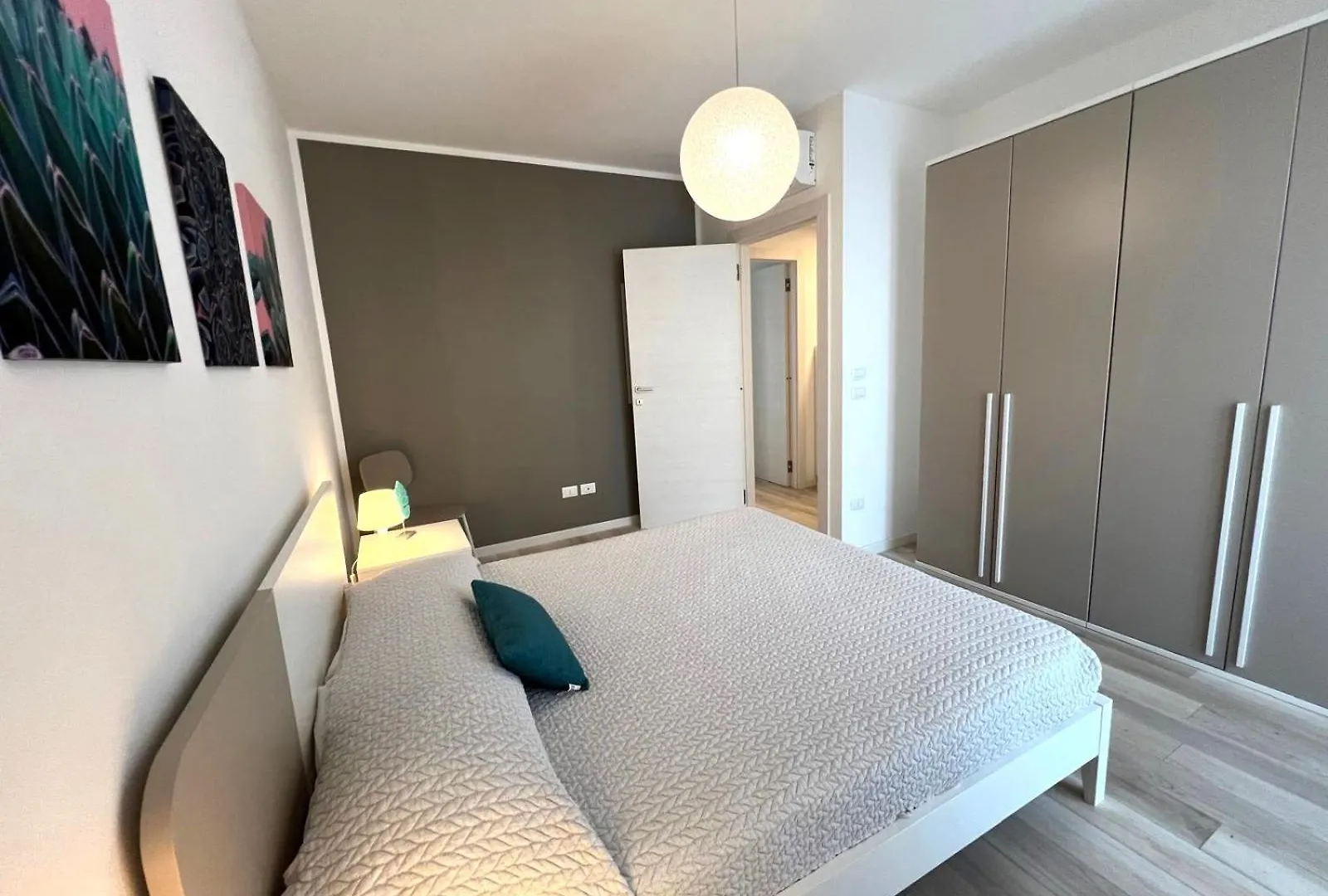 Sun Beach Residence Con Piscina - Piazza Brescia - Adria Holiday Jesolo - Family Apartments Italien