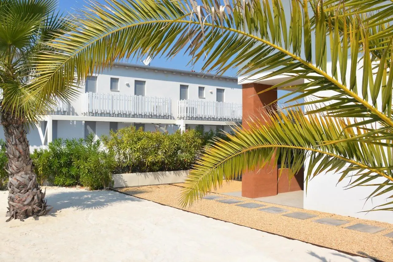 Sun Beach Residence Con Piscina - Piazza Brescia - Adria Holiday Jesolo - Family Apartments 0*, לידו די ג'סולו