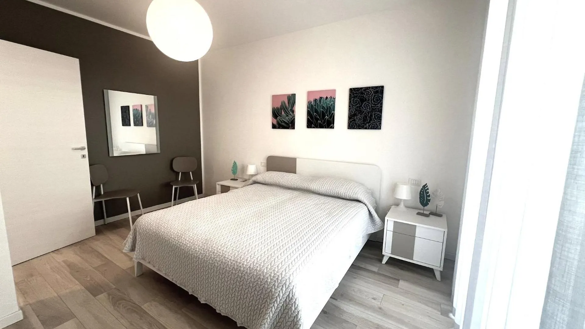 Sun Beach Residence Con Piscina - Piazza Brescia - Adria Holiday Jesolo - Family Apartments איטליה