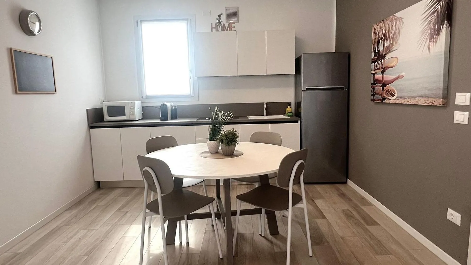 Sun Beach Residence Con Piscina - Piazza Brescia - Adria Holiday Jesolo - Family Apartments  לידו די ג'סולו