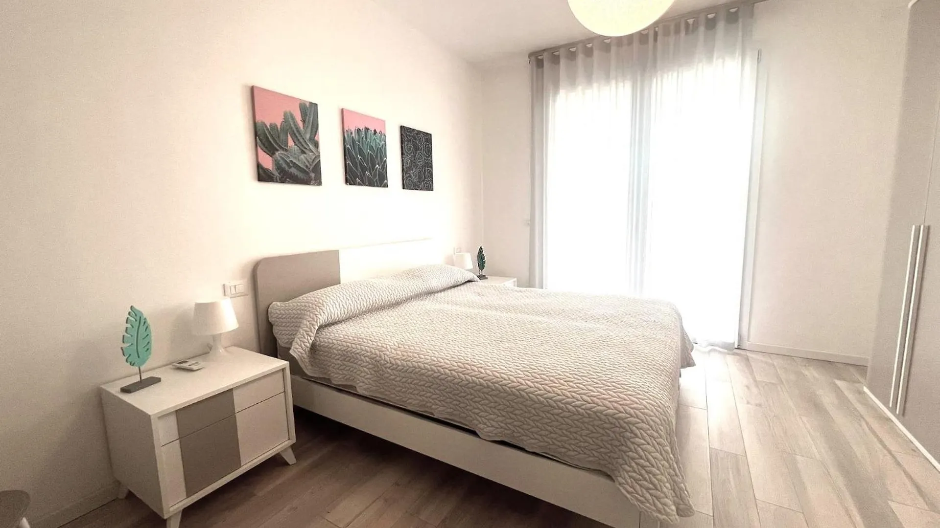 Sun Beach Residence Con Piscina - Piazza Brescia - Adria Holiday Jesolo - Family Apartments איטליה